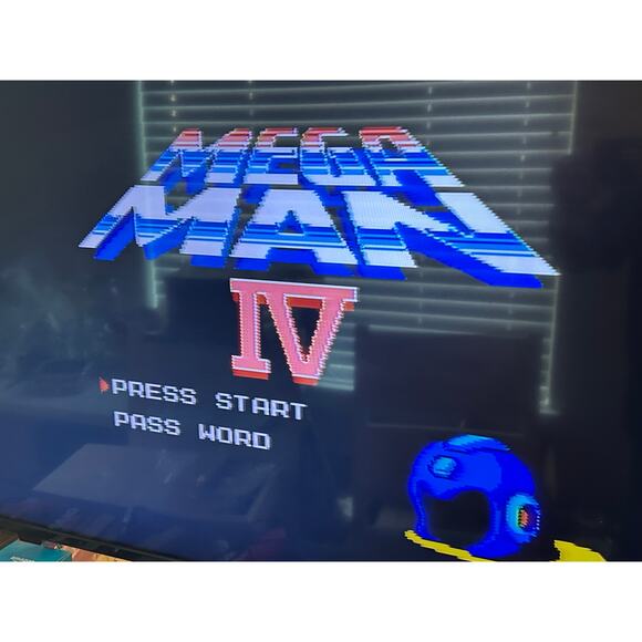 VTG Mega Man 4 (Nintendo Entertainment System NES, 1992) Authentic Original 90s - Picture 4 of 4